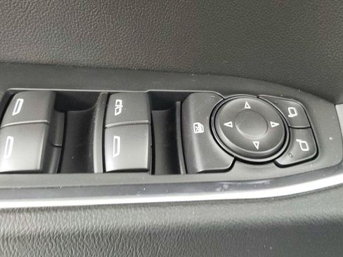 Used 2026 GMC Sierra 1500 SLE w/ Preferred Package AWD/4WD image 19