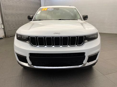 Certified 2024 Jeep Grand Cherokee L Limited RWD image 4