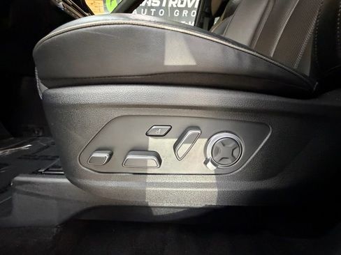 Used 2025 Hyundai Palisade Calligraphy image 25