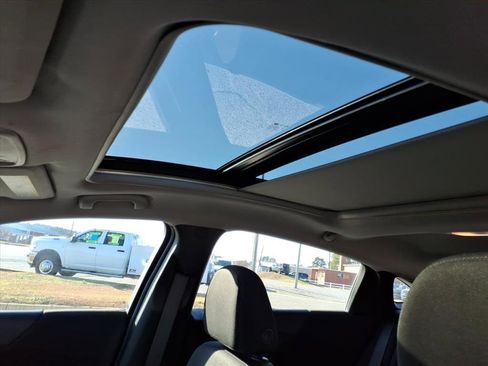 Used 2024 Chevrolet Malibu LT image 19