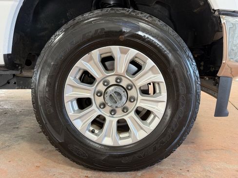 Used 2022 Ford F250 XLT w/ XLT Value Package image 10