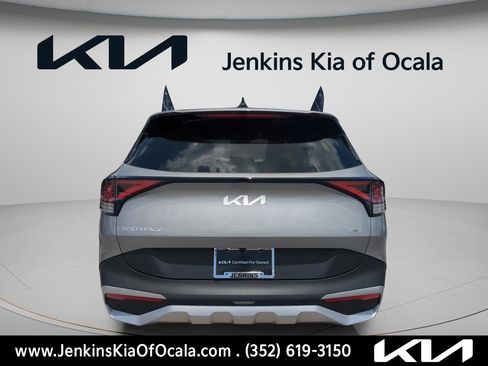 Used 2023 Kia Sportage LX AWD/4WD image 4