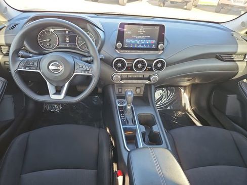 Used 2024 Nissan Sentra SV image 9