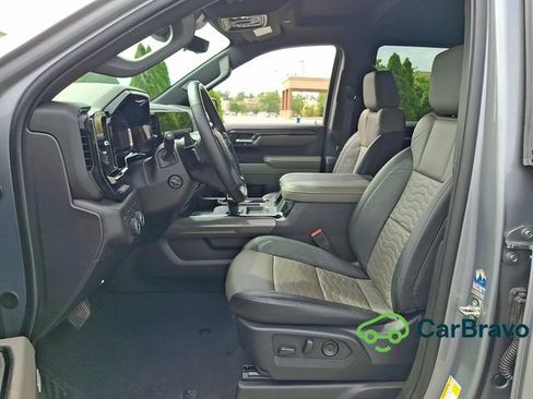 Used 2024 Chevrolet Silverado 1500 ZR2 w/ Technology Package AWD/4WD image 14