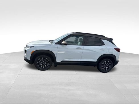 Used 2021 Chevrolet TrailBlazer ACTIV w/ Convenience Package image 5