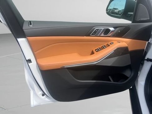 Used 2026 BMW X5 xDrive40i image 10