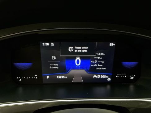 Certified 2023 Volkswagen Tiguan SE AWD/4WD image 16