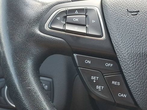 Used 2017 Ford Escape Titanium AWD/4WD image 22