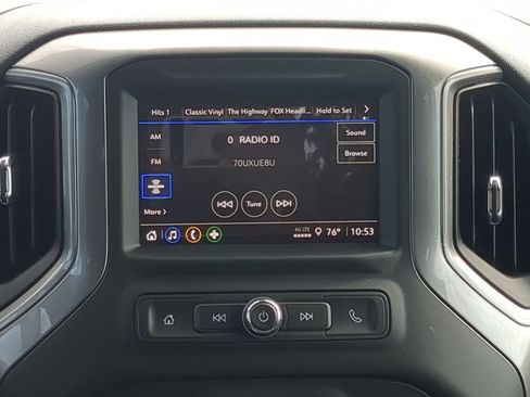 Certified 2025 Chevrolet Silverado 1500 Custom AWD/4WD image 18
