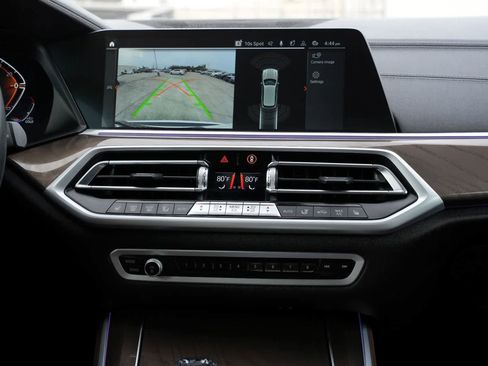 Used 2022 BMW X5 xDrive40i w/ Premium Package image 13