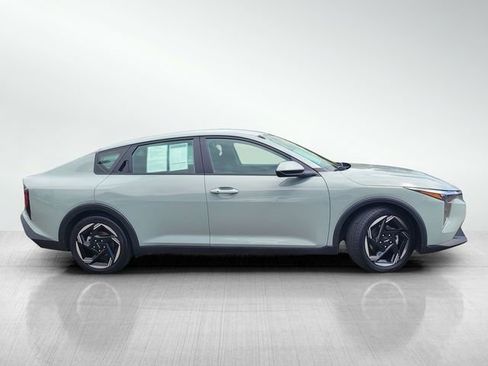 Used 2025 Kia K4 EX FWD image 3