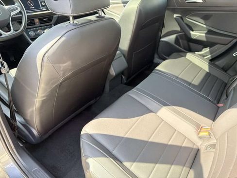Used 2023 Volkswagen Jetta SE w/ Panoramic Sunroof Package FWD image 10