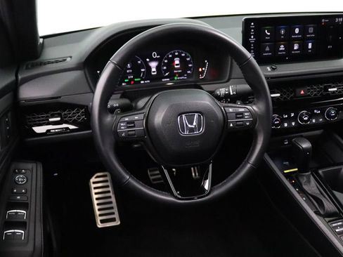 Used 2025 Honda Accord Sport image 13