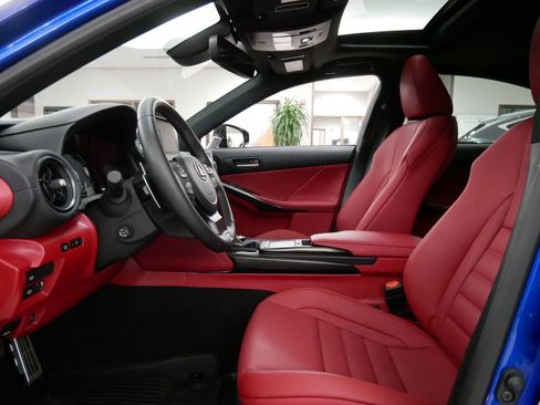 Certified 2024 Lexus IS 500 w/ Accessory Package 2 image 9