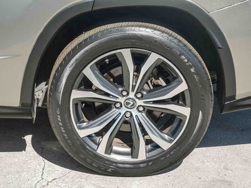 Used 2018 Lexus RX 350L FWD w/ Premium Package image 11
