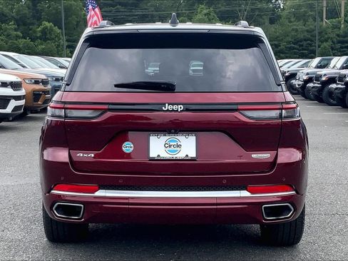 Certified 2024 Jeep Grand Cherokee Summit AWD/4WD image 4