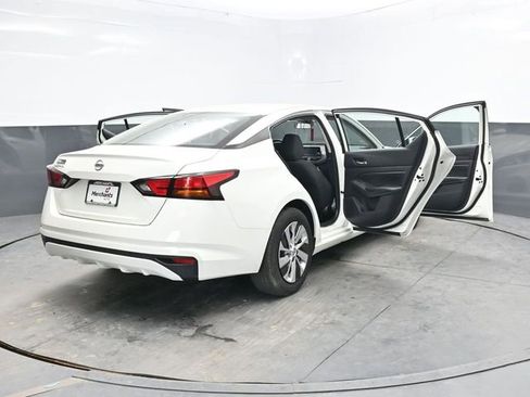 Used 2021 Nissan Altima 2.5 S FWD image 43