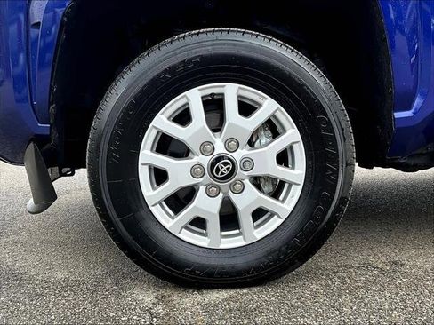 Used 2025 Toyota Tacoma SR5 image 7