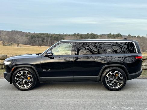 Used 2022 Rivian R1S Launch Edition image 14
