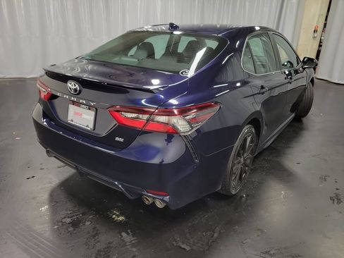 Used 2021 Toyota Camry SE FWD image 8