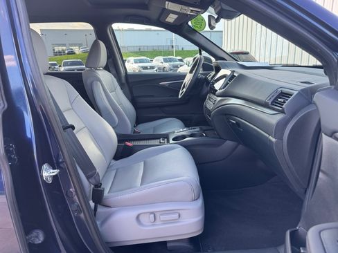 Used 2023 Honda Passport EX-L image 32