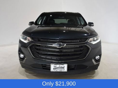 Used 2020 Chevrolet Traverse RS image 2