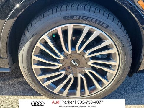 Used 2022 Lincoln Corsair AWD w/ Premium Package image 16