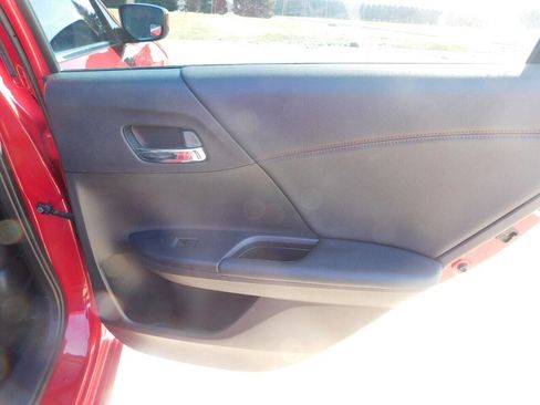 Used 2017 Honda Accord Sport Special Edition image 17