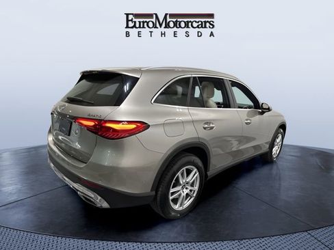 Used 2023 Mercedes-Benz GLC 300 4MATIC image 5