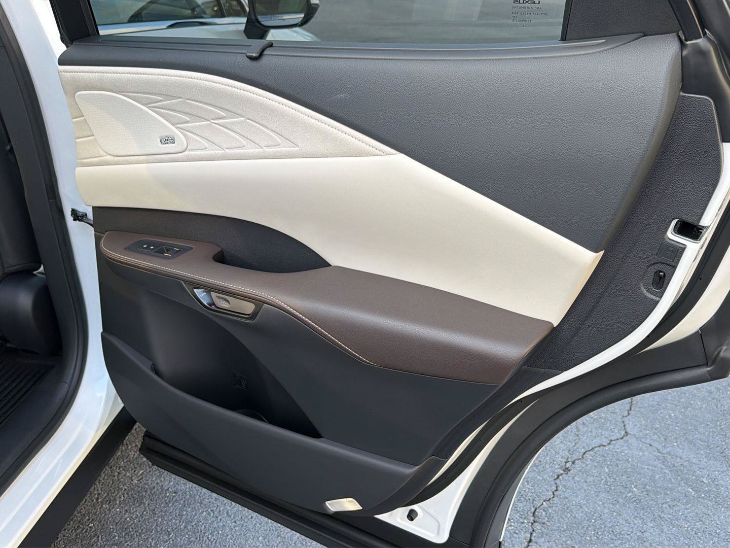 New 2026 Lexus RX 350 FWD image 16