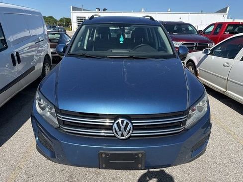 Used 2017 Volkswagen Tiguan S FWD image 8