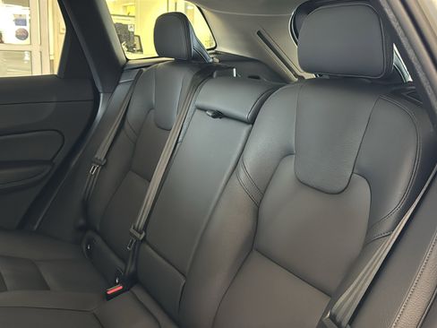 Used 2025 Volvo XC60 B5 Plus AWD/4WD image 26