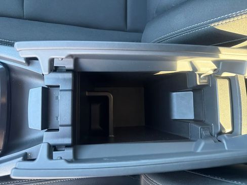 Certified 2025 Nissan Rogue S image 36