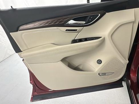 Used 2023 Buick Envision Avenir image 19