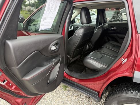 Used 2014 Jeep Cherokee Trailhawk w/ Leather Interior Group AWD/4WD image 16