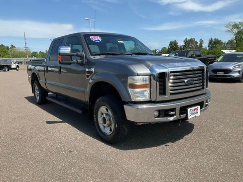 Used 2010 Ford F250 XLT AWD/4WD image 4