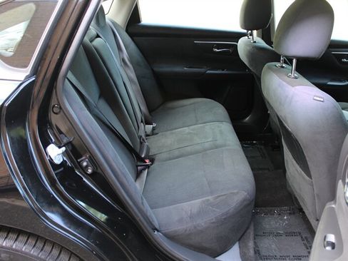 Used 2015 Nissan Altima 2.5 SV w/ Convenience Package FWD image 14