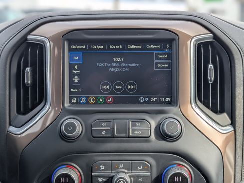 Used 2022 Chevrolet Silverado 1500 High Country image 21