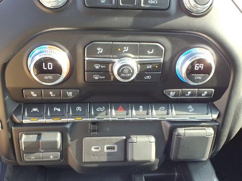 Used 2021 GMC Sierra 1500 SLT w/ SLT Convenience Package image 25