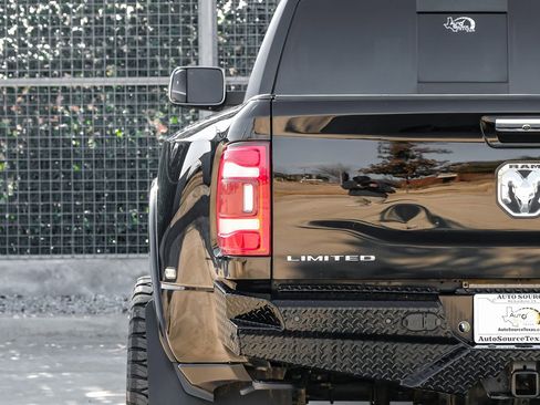 Used 2019 RAM 3500 Limited image 43