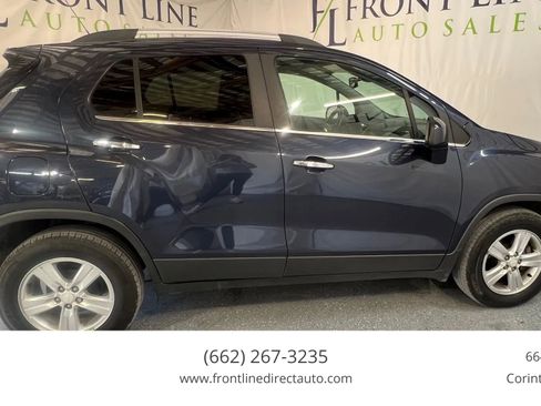 Used 2019 Chevrolet Trax LT w/ LT Convenience Package image 8