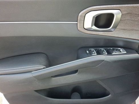 Certified 2022 Kia Sorento S image 14