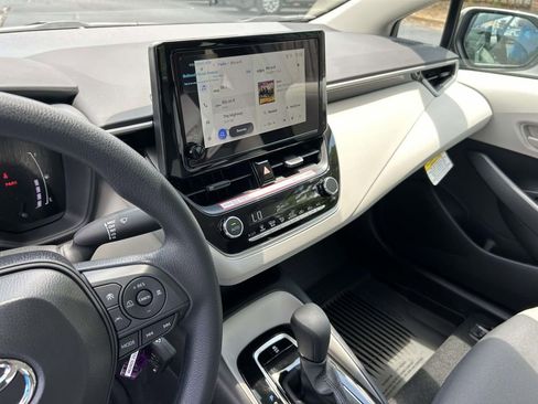 New 2026 Toyota Corolla LE FWD image 19