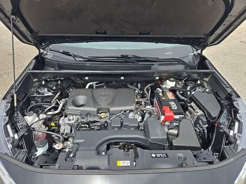Used 2023 Toyota RAV4 XLE Premium image 25