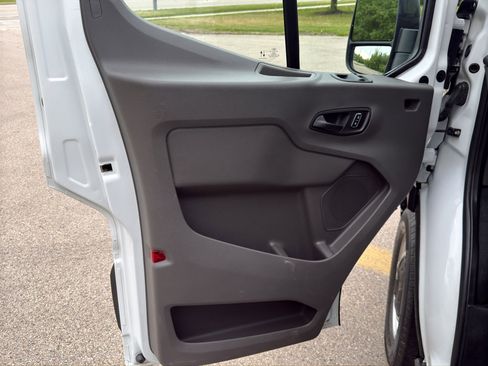 Used 2024 Ford Transit 250 148 High Roof RWD image 13