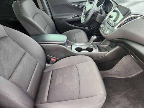 Used 2020 Chevrolet Malibu LS image 16