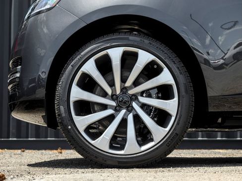 New 2026 Land Rover Range Rover SE AWD/4WD image 4