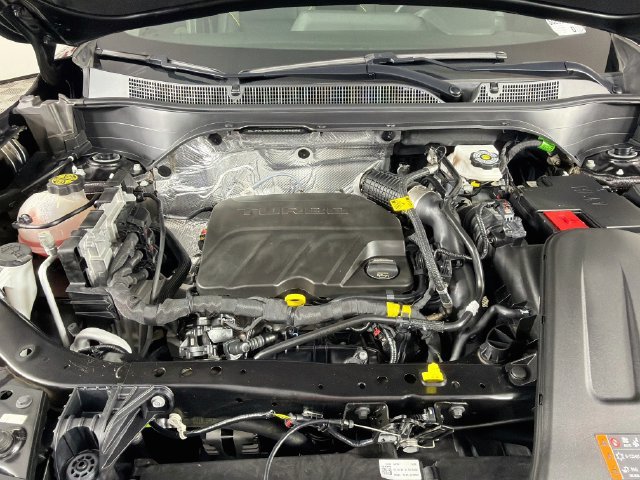 Used 2025 Chevrolet Trax ACTIV FWD image 34