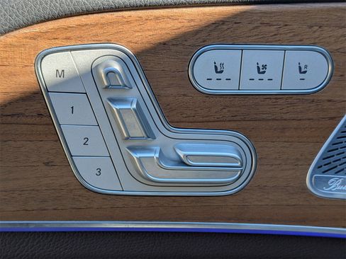 Used 2020 Mercedes-Benz GLS 450 4MATIC image 16