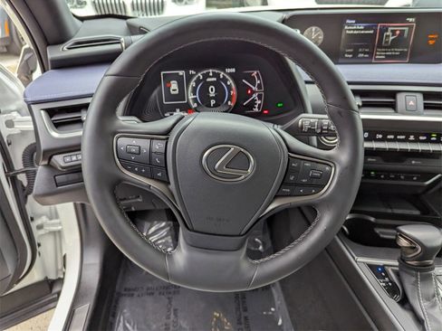 Used 2021 Lexus UX 200 w/ Premium Package image 24